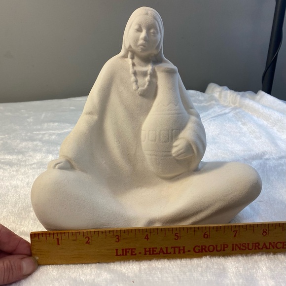 Vintage Woman Sitting White Pottery Figurine, 8.5” Length & 8.5” Tall - Picture 6 of 6